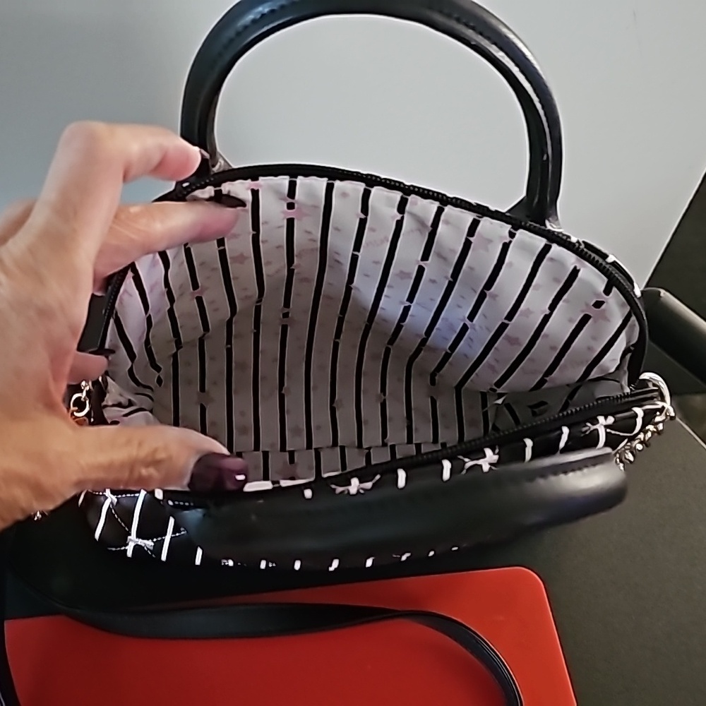 Betsy Johnson handbag - Picture 3 of 3